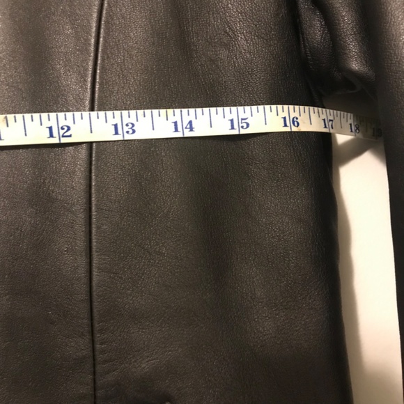 Vintage 90s Kids Black 100% Leather Jacket with zipper and pockets Size XL - Picture 15 of 16